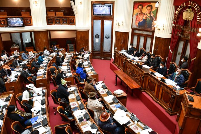 POL-F1-SESION-ORDINARIA_DIPUTADOS-696x464